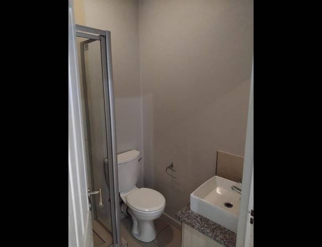 2 BEDROOM PROPERTY TO RENT IN DIE BULT